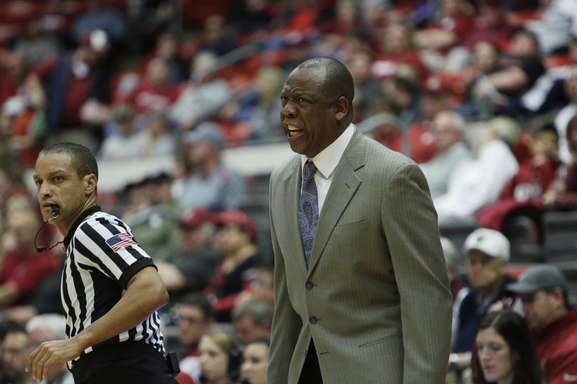 Washington State coach Ernie Kent. (AP)