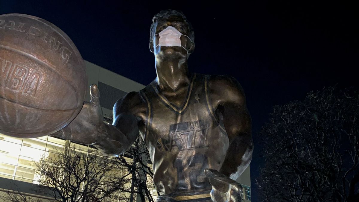 Someone put a mask on the  John Stockton statue at the Vivant Arena in Salt Lake City. (Courtesy of Anonymous Jazz fan)