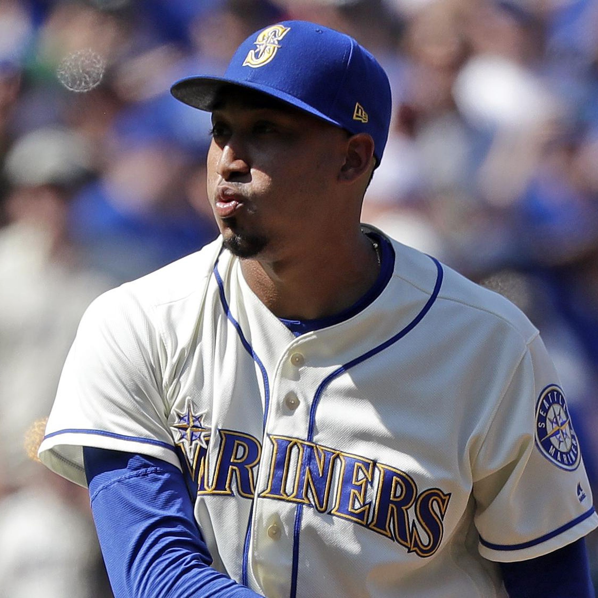 Mariners closer Edwin Diaz named American League Reliever of the