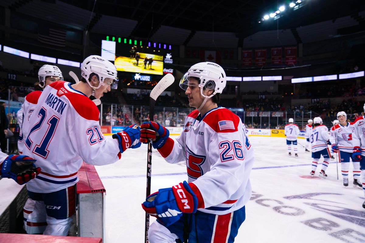 Everett's Tarin Smith scores twice, Spokane Chiefs fall at home to