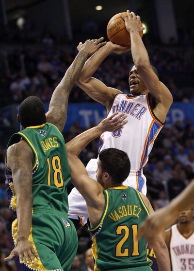 Russell Westbrook’s 31 points powered Thunder to 11th straight home win. (Associated Press)