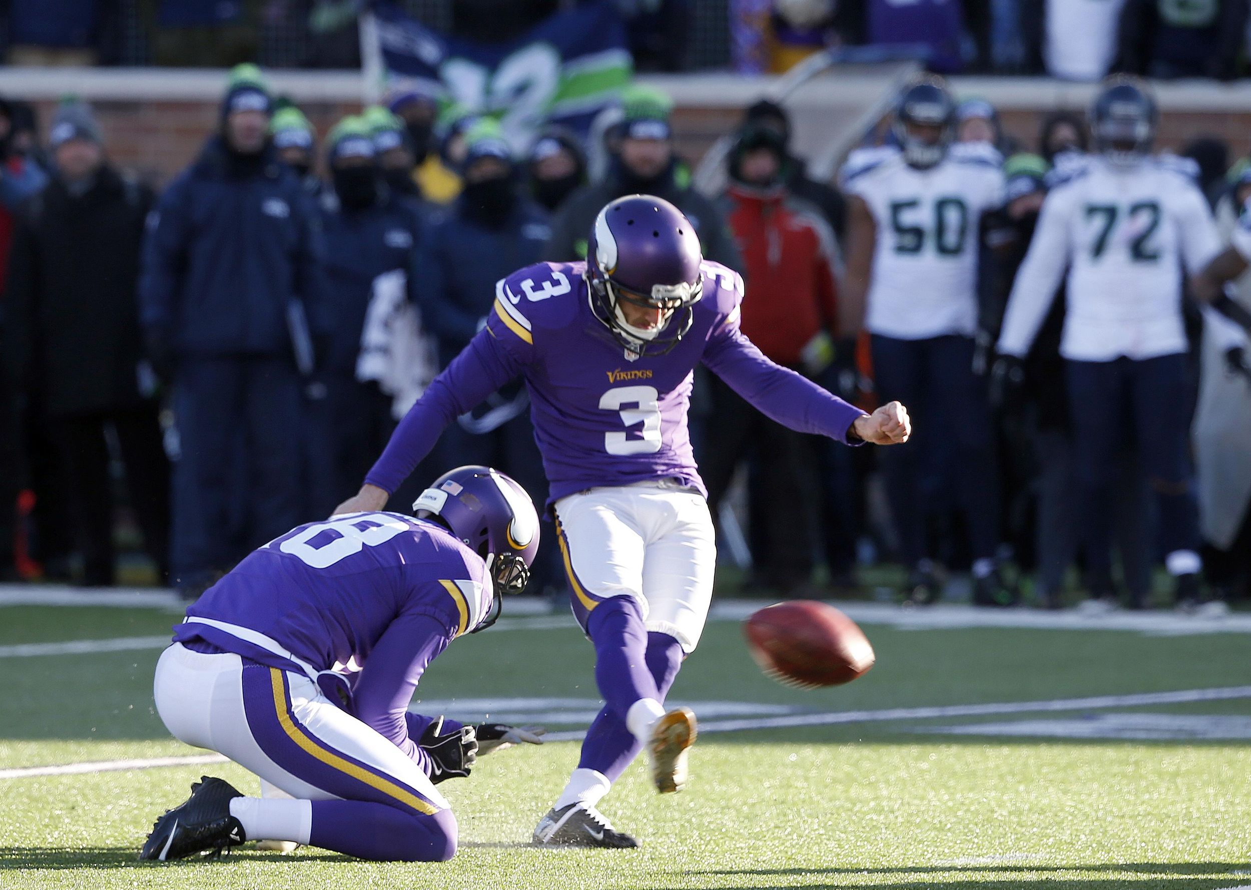 PHOTOS: Seahawks-Vikings Freezing Playoff Game