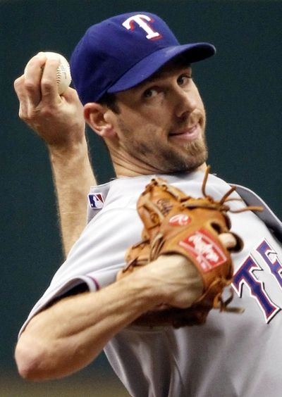 Cliff Lee will be taking his talents back to Philadelphia.  (Associated Press)