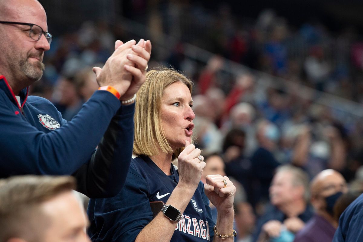Matt and Megan Timme cheer on son Drew and the Zags at Tuesday’s win against UCLA.  (JESSE TINSLEY/THE SPOKESMAN-REVIEW)