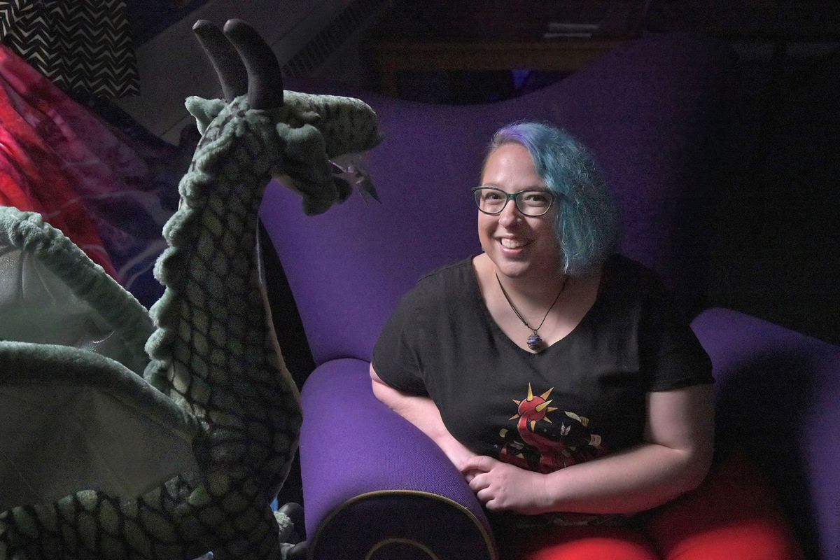 Charlene MacPherson, a therapist in Linthicum, Maryland, uses role-playing games to help clients work on their mental health.  (Amy Davis/The Baltimore Sun/TNS)
