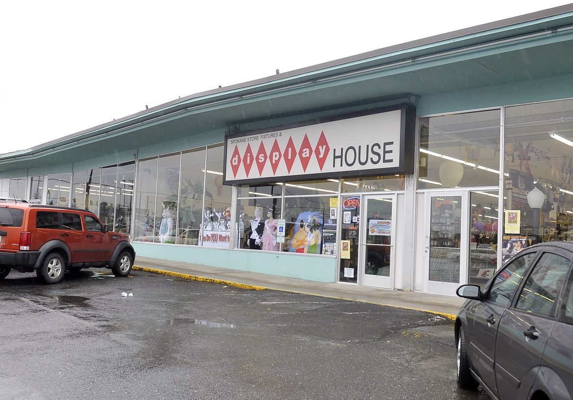Display House, Spokane Valley costume and party supplier, plans to