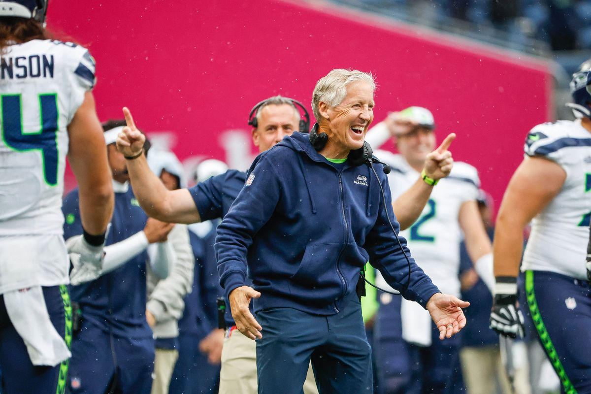 Reporter Bob Condotta grades the Seahawks' 48-45 win over the Lions