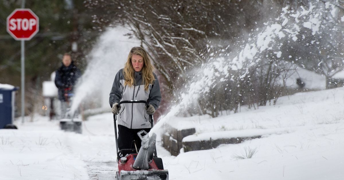 Accidents, school closures follow snowfall The SpokesmanReview