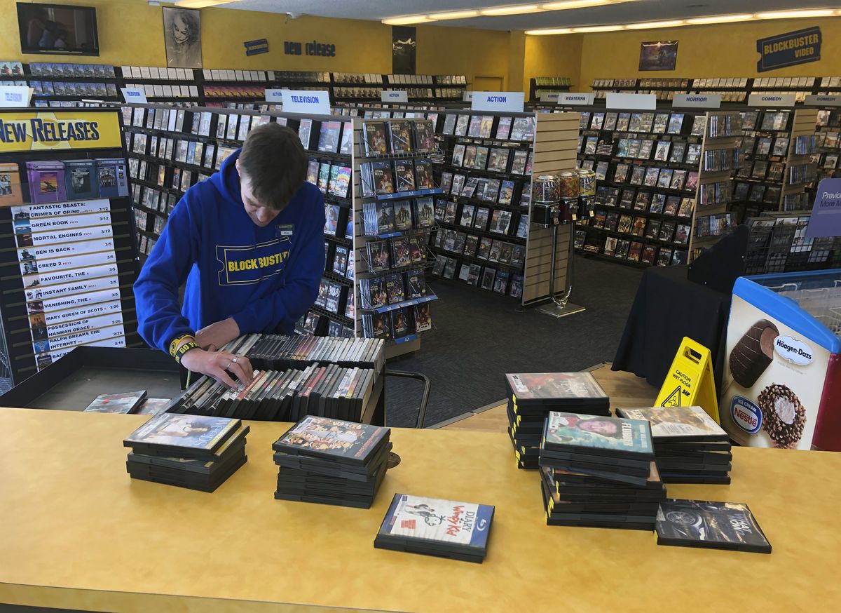 World S Last Blockbuster In Bend Even More Popular After Netflix Show The Spokesman Review