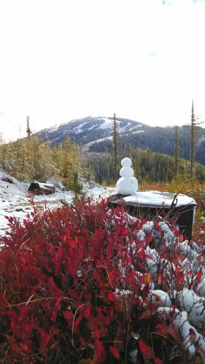 Oct. 10 at about 4800' elevation, snowman-weather in the Inland Northwest; Mount Spokane in the background. (Ed Cairns)