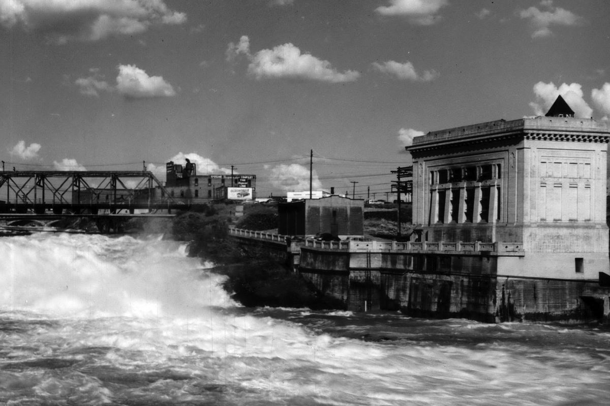 1951: The Upper Falls Power Plant, right, opened in 1922 during a period of rapid expansion for Washington Water Power as it worked to supply much of the region as well as the mines of the Silver Valley. The plant still operates today. (Spokesman-Review photo archive / SR)