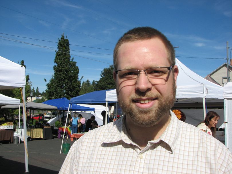 Spencer Grainger, interim executive director of the Emmanuel Family Life Center in the South Perry neighborhood and a community blogger on the South Perry Blog. (Pia Hallenberg)