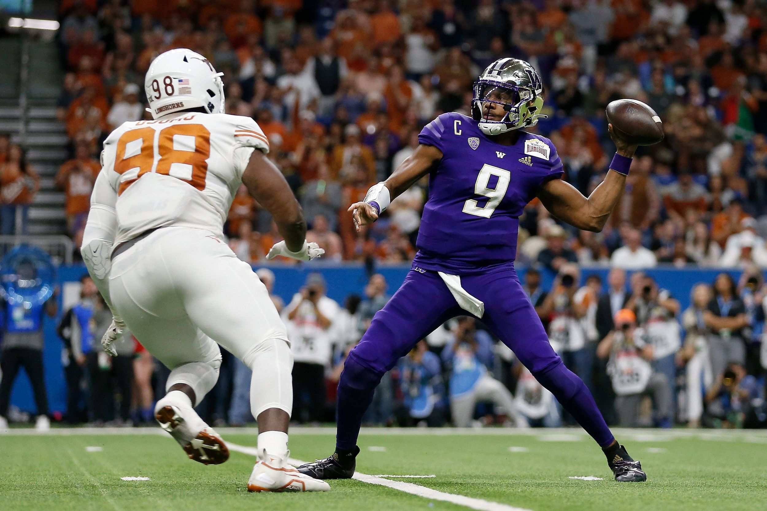 UW Quarterback Michael Penix Jr. And Co. Overcome Adversity In Alamo ...