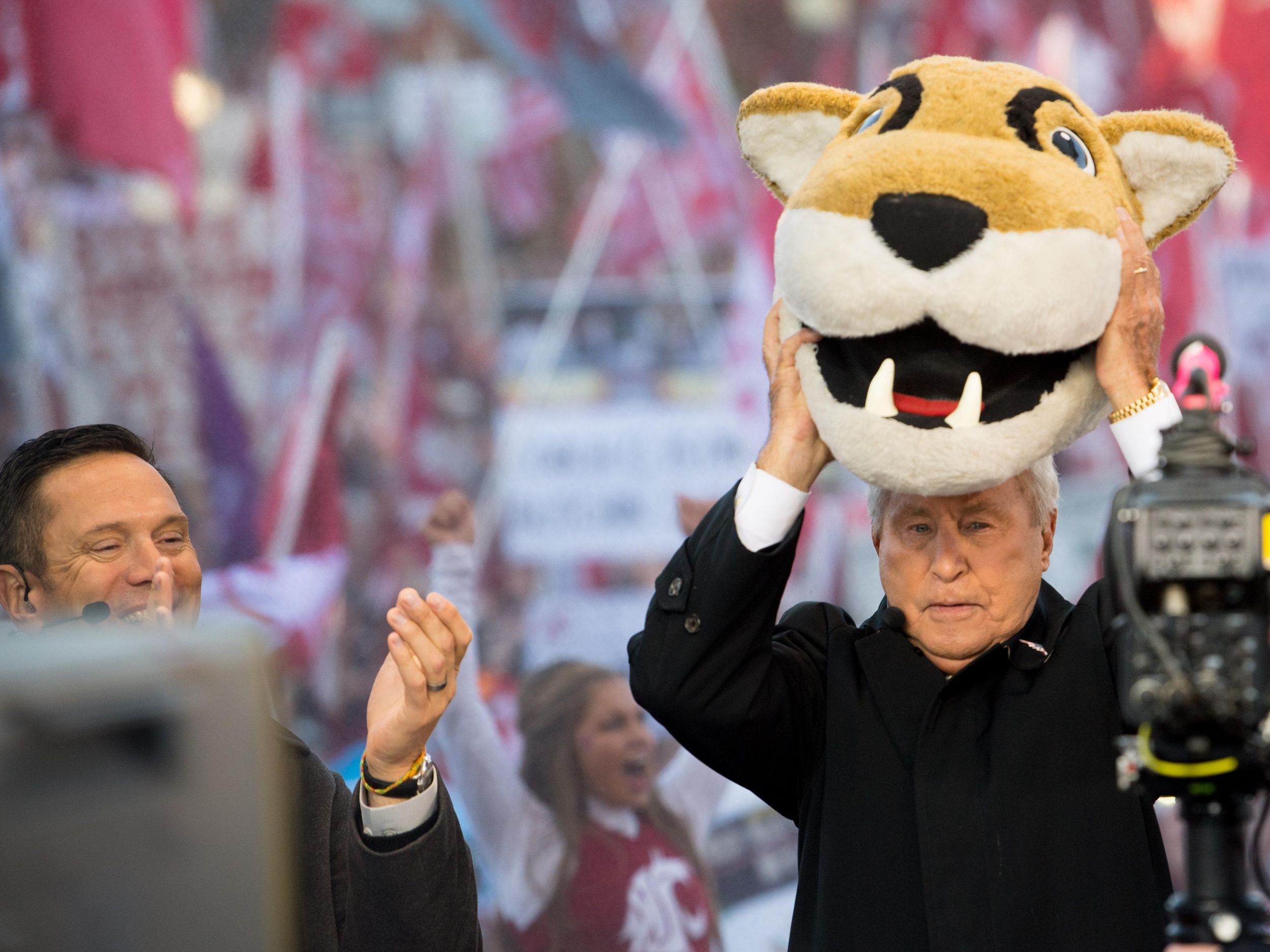 Cougs it is: ESPN's Lee Corso picks Washington State over Oregon on live  College GameDay broadcast | The Spokesman-Review