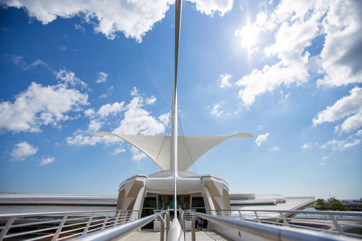The Milwaukee Art Museum has an impressive Georgia O’Keefe collection, but the building’s architecture alone is worth a visit. (Photo courtesy Travel Wisconsin)