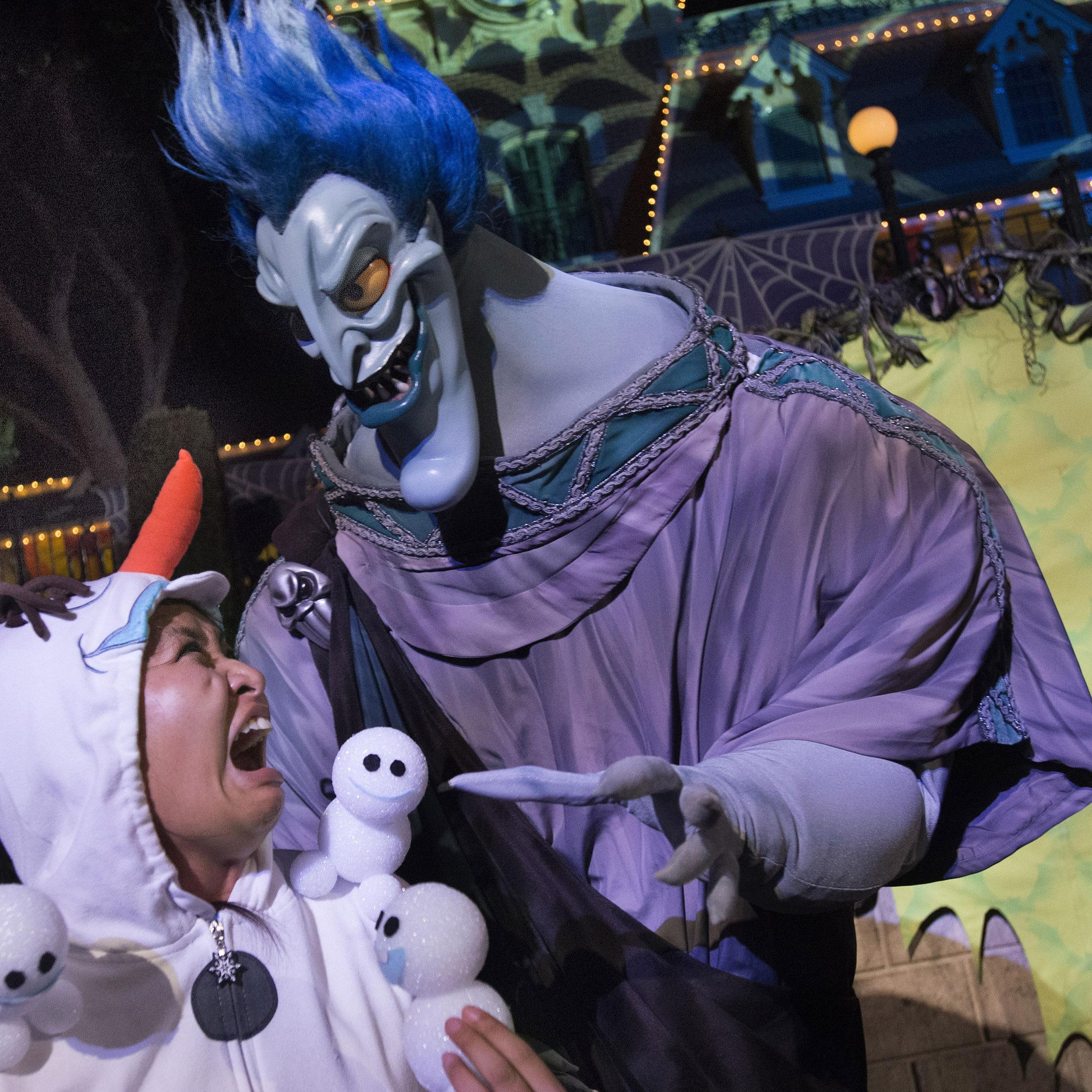 Being Scary Has Become Big Business Across The Nation S Theme Parks The Spokesman Review