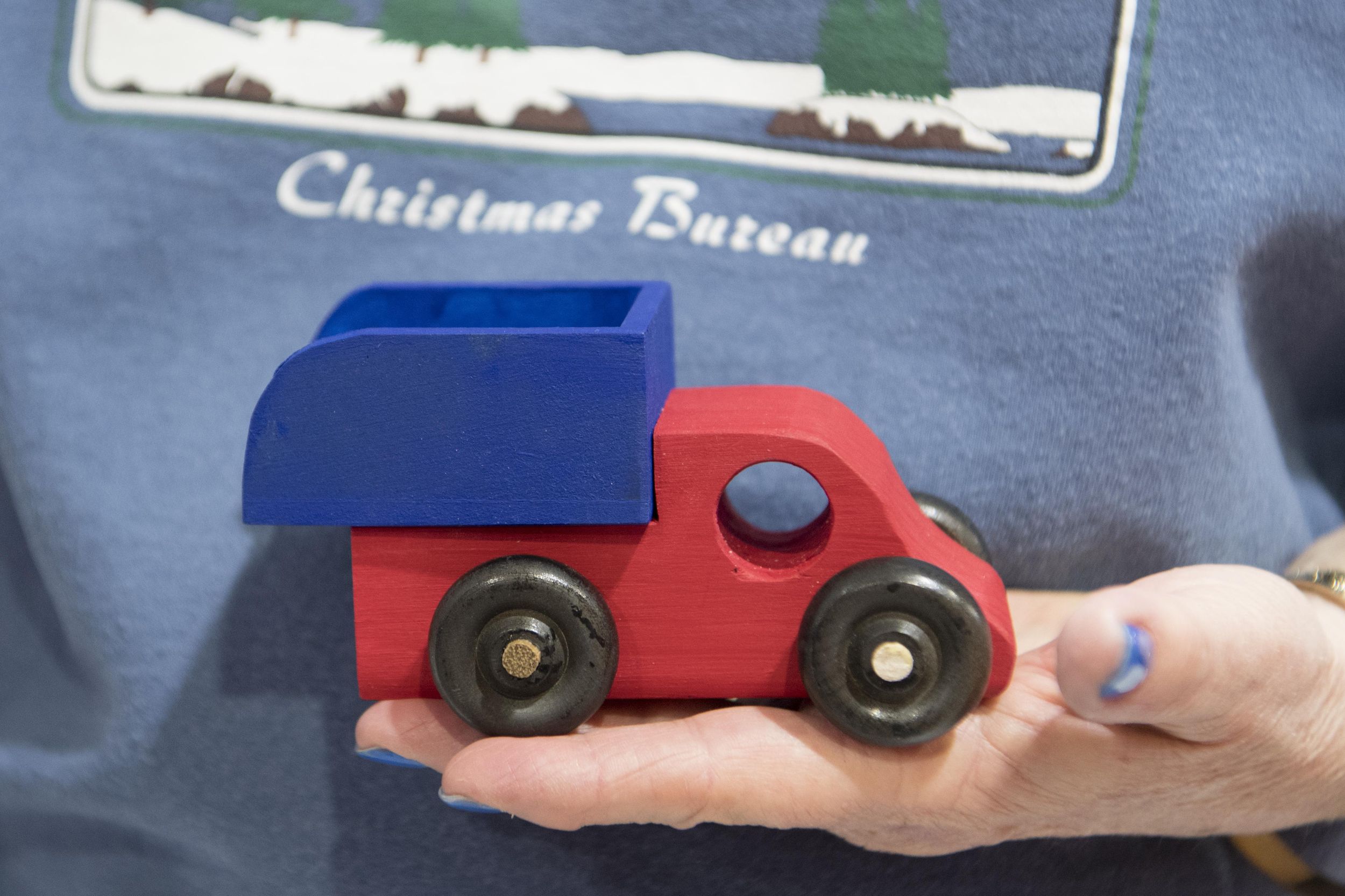 Christmas Bureau seeks woodworkers to make traditional trucks The