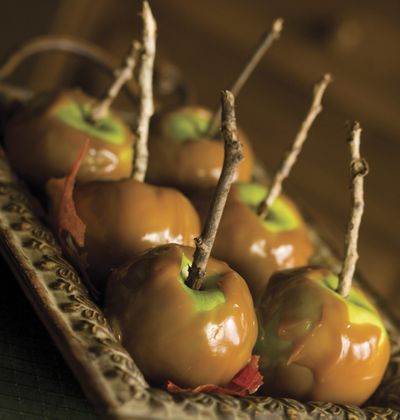 Revisit your childhood using homemade caramel apples.  (istockphoto.com/amyjussel)