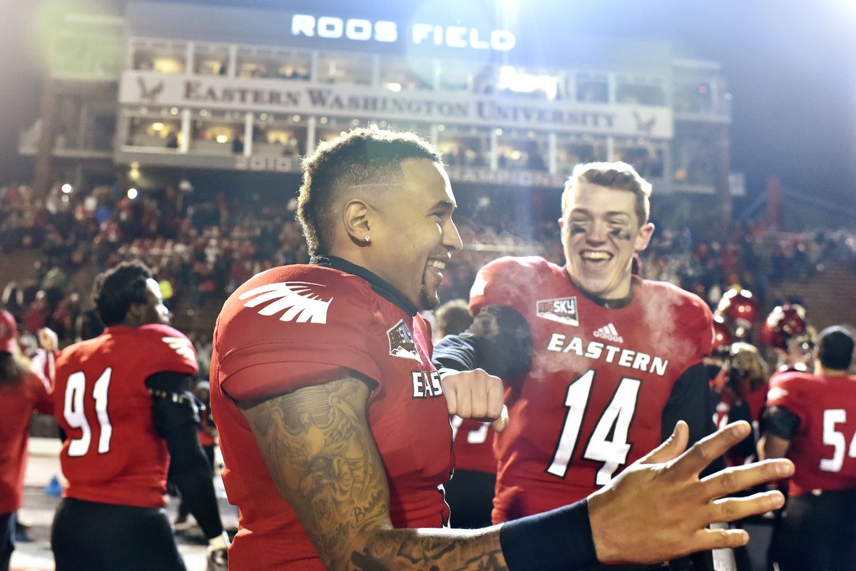 The past and the future: By opting for Oregon, Vernon Adams, center, has in effect handed off the starting quarterback job at Eastern Washington to Jordan West. (Tyler Tjomsland)