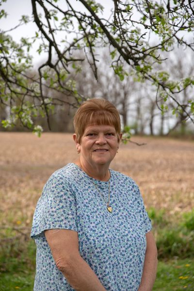 Barbara Bowser, a retired school cleaner, who received a liver transplant and in 2019, began being slowly weaned off immunosuppressive drugs, in Punxsutawney, Pa., on April 16, 2026. Researchers at the University of Pittsburgh reported on Friday that they had trained the immune systems of a few patients to accept liver transplants without the drugs needed to avoid organ rejection.  (New York Times)