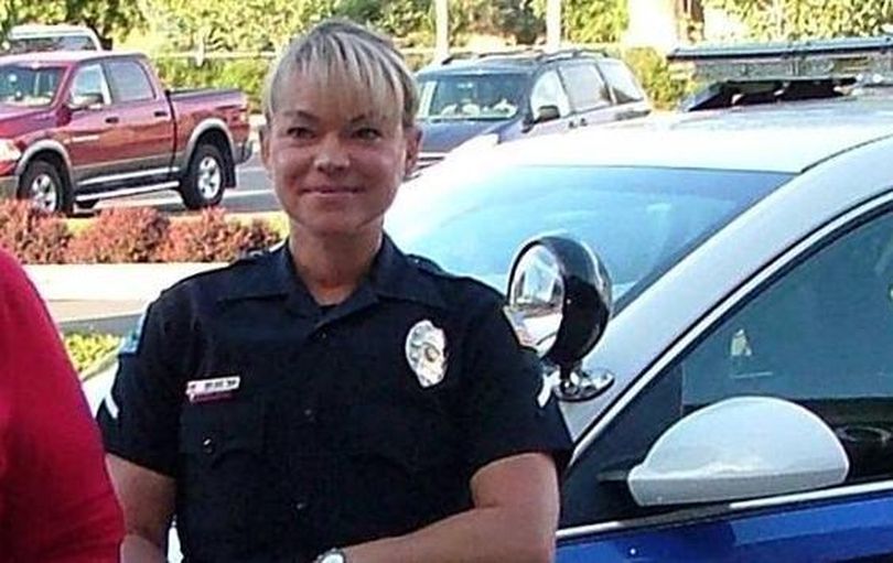 Officer Brenda Knight (Kerri Thoreson photo)