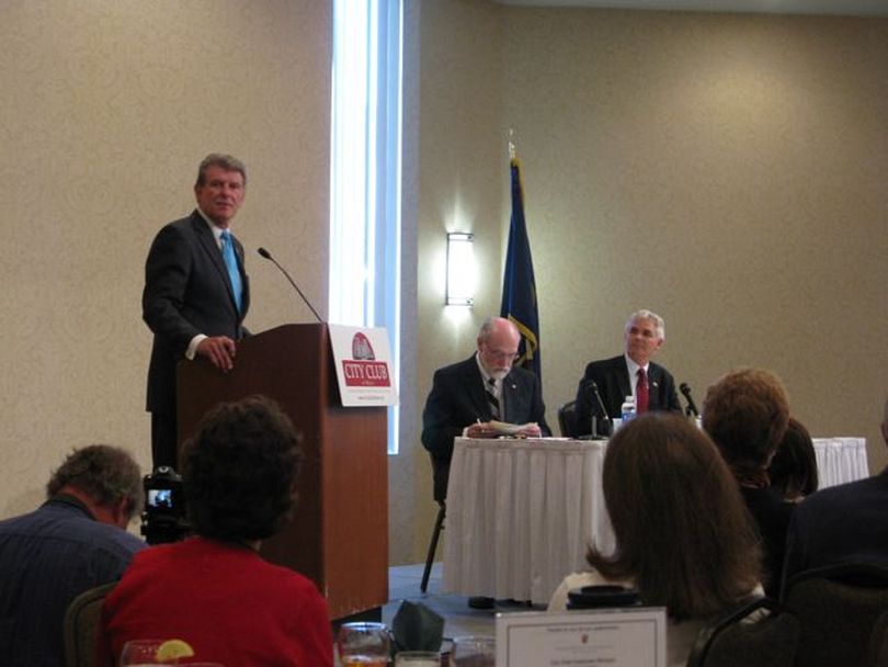 Gov. Butch Otter gives his opening statement at Boise City Club debate (Betsy Russell)