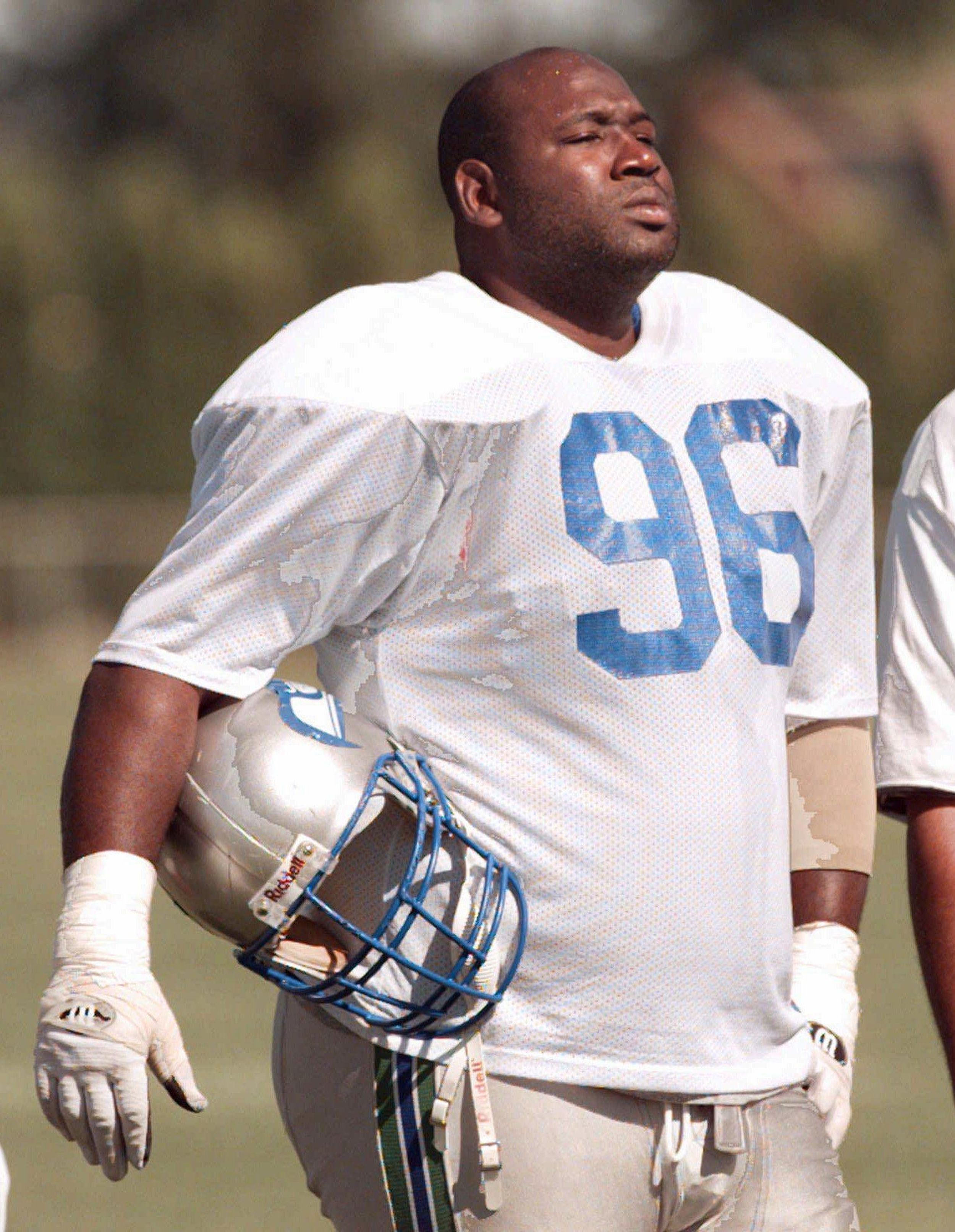 NFL Network - Hall of Fame DT Cortez Kennedy has passed away at age 48.