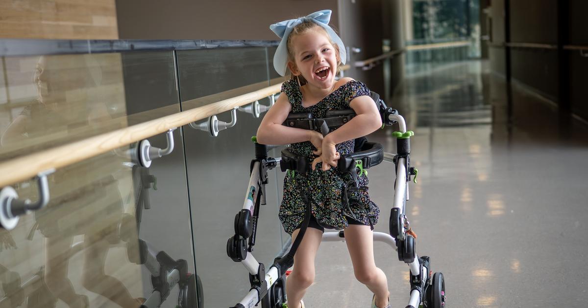 Spokane Valley child gets center stage playing piano with assistive technology in new TV ad