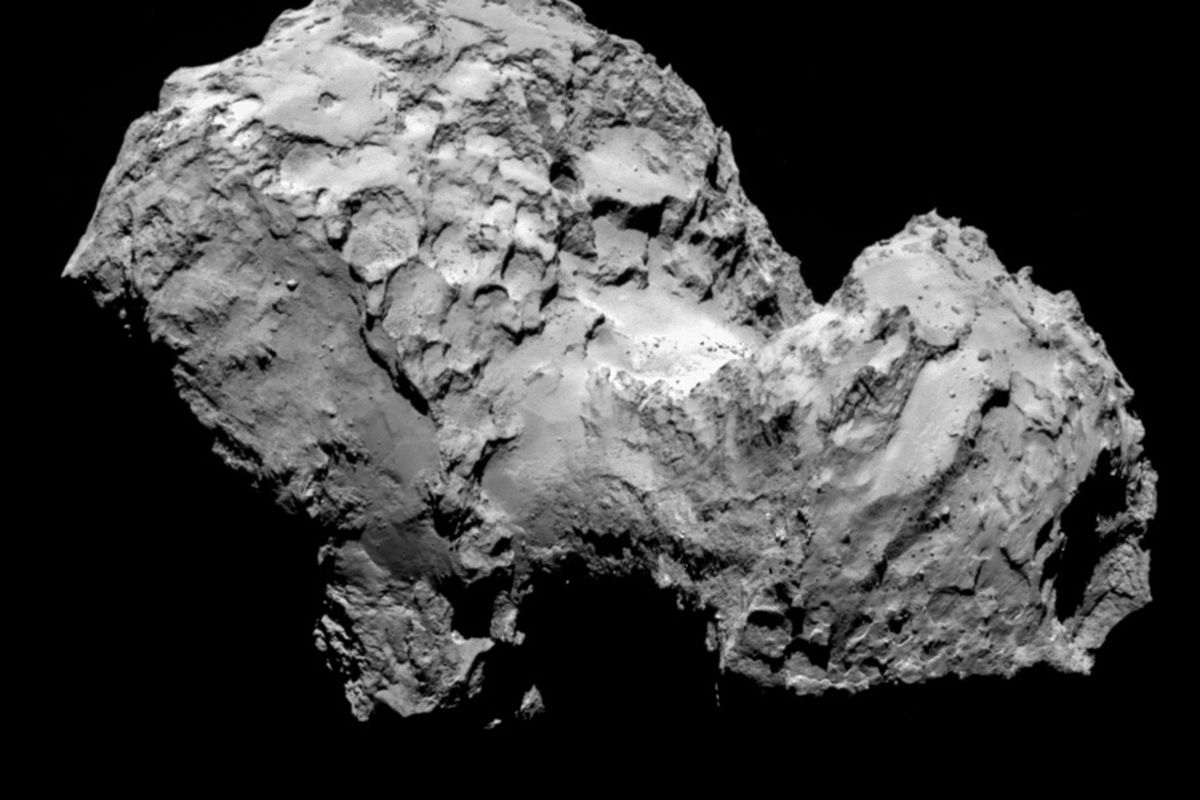 The space probe took this photo of the comet Sunday. (Associated Press)