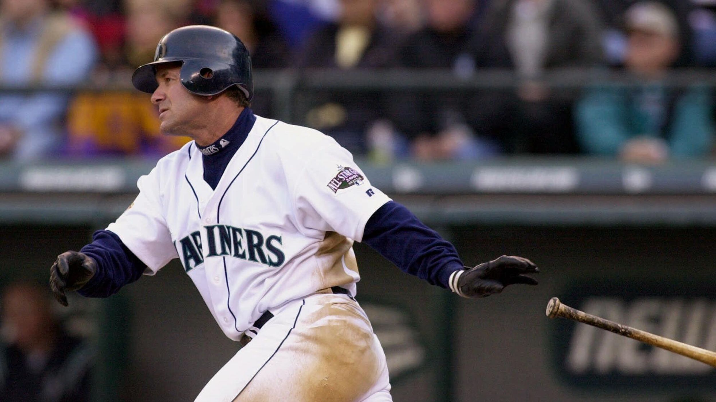 Seattle Mariners hire Edgar Martinez as hitting coach, reassign