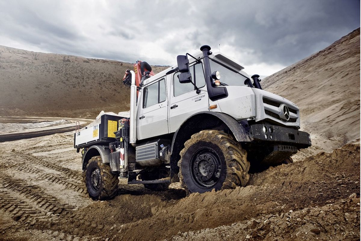 (Mercedes-Benz)