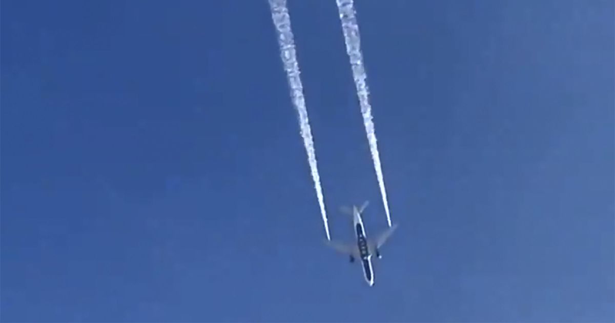 US investigating why jet dumped fuel that doused schoolkids The